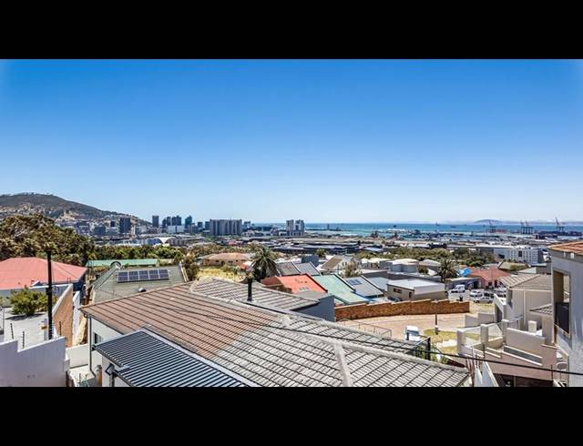 LAND FOR SALE IN WALMER ESTATE